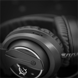 White Shark Wolf gamer fejhallgató (vezetékes, USB, mikrofon, megvilágítás, 50 mm, PC/PS4/5/Mac kompatibilis, fekete)